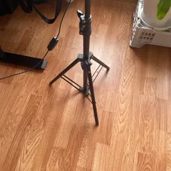 Đẻn livestram kèm kẹp điện thoại, đường kính 30cm 687799