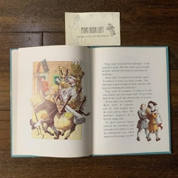 Sách ngoại văn Puss in Boots, Used, Bìa cứng, Printed in Italy 522837