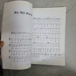 Ca Khúc Giai Điệu Tổ Quốc & 50 Ca Khúc Trữ Tình 730973