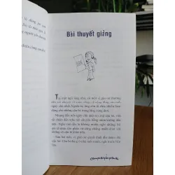 Chúng ta không bao giờ đơn độc – Nhiều tác giả