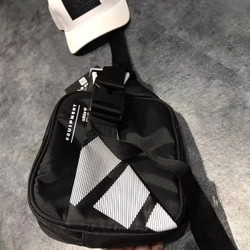 Túi chéo EQT thời trang 521601