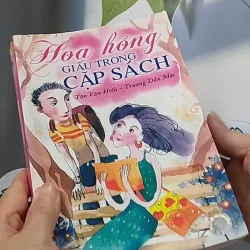 Hoa hồng dấu trong cặp sách - Tôn Văn Hiểu 688652