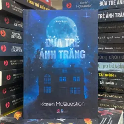 (Trinh thám) - Đứa trẻ ánh trăng - Karen McQuestion