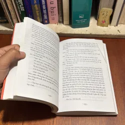 [Ruột Sách Có Gạch Và Note Bằng Bút Chì] - Tiểu Thuyết, Trinh Thám, Kinh Dị: Trại Hoa Đỏ 927231