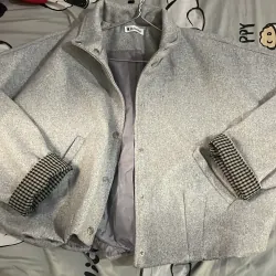 Áo khoác dạ kẻ caro màu xám tiêu