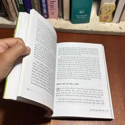 II Sách Kỹ Năng: Quy Luật Của Sự Nổi Loạn - CHRISTINE COMAFORD, LYNCH - 2008 927331