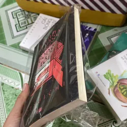 Hạnh ngộ trong bóng tối  673986