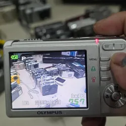 Máy ảnh compact Olympus Fe150 màu sám bạc (dùng tốt) 701140