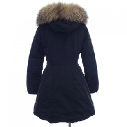 Áo khoác lông vũ MONCLER 643330
