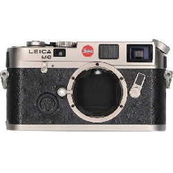 M6 Titan - Hàng hiệu Authentic 879682