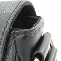 Túi đeo vai Louis Vuitton Damier Graphite District PM N41028 612632