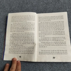 CẬU BÉ VÀ CHÚ CHÓ NHỎ - EVA IBBOTSON 552737
