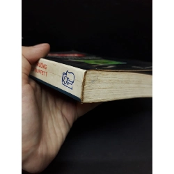 Chiến lược đầu tư vào thị trường chứng khoán của Warren Buffett mới 80% bẩn bìa, ố nhẹ, bị ẩm 2000 HCM1410 Minh Đức MARKETING KINH DOANH 917383