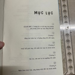 Sách ở lại thành phố hay về quê mới nguyên seal 181625