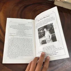 [Có Dấu Ẩm] - II Sách Hay: Hợp Lưu - Số 88 - 2006 999242