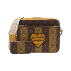 Túi đeo chéo Louis Vuitton Monogram Stripe (LV Squared) Trio Messenger M45965