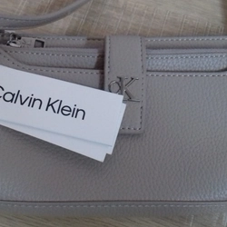 Túi Calvin Klein chính hãng ( túi nữ xách tay,  mới, kèm mác, chưa sử dụng 495775