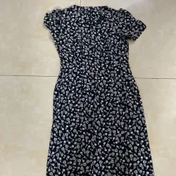 Đầm voan hoa nhí đen trắng