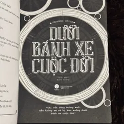 Dưới bánh xe cuộc đời 714546