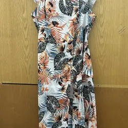 Đầm mặc đi biển có dây thắt eo bên hông