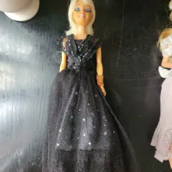 Búp bê Barbie đầm đen 1005301