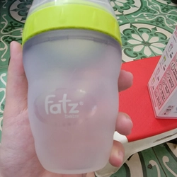 Bình sữa silicon Fatz baby size M 180ml và size L 240ml 312999