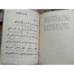 Vòng Tay Thế Giới - Phạm Duy 1066749