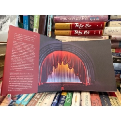 RED : The History of a Color 732704