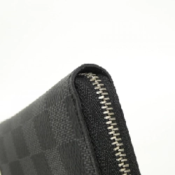 Ví tiền xu Louis Vuitton Damier Graphite Zippy N63076 620595
