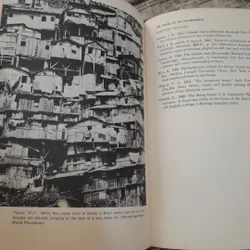 Sách ngoại văn Anh. ENVIRONMENT AND MAN. Dr Richard H. Wagner -State Colleg.  Oct 1970 733496