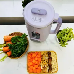 Máy làm sữa hạt UNIE UMB10 1039997