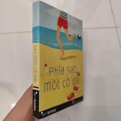 Phía sau một cô gái  606853