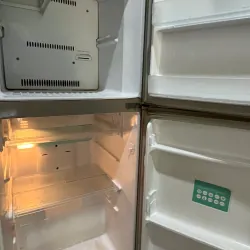 Tủ lạnh toshiba 180 lít 2 ngăn còn sử dụng tốt, tiết kiệm điện 780661