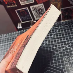 Đỏ trỗi dậy 693528