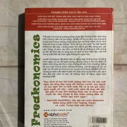 Kinh Tế Học Hài Hước - Steven D. Levitt & Stephen J. Dubner 787639