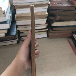 Tay trắng làm nên-Nguyễn Hiến Lê dịch 961646