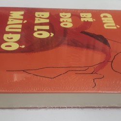 CHÚ BÉ ĐEO BALO MÀU ĐỎ 5798