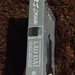 Lâu đài người bán nón 756483