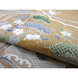 Áo màu sắc lưu giữ 友禅金彩加工 ボカシ染 - Hàng hiệu Authentic 878144