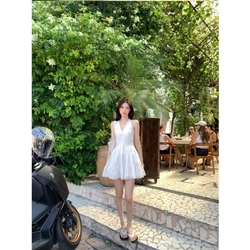 Đầm cổ yếm nhẹ nhàng 464268