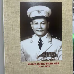 SÁCH DANH TƯỚNG PHẠM KIỆT BẢN LĨNH VÀ TÀI ĐỨC 700720