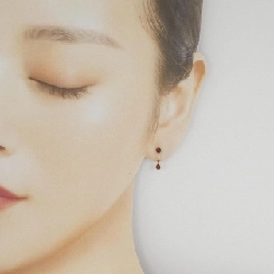 K18YG Garnet Bông tai - Hàng hiệu Chính hãng 869359