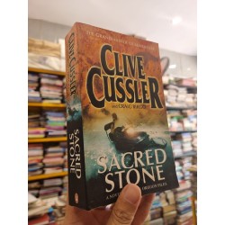 SACRED STONE - Clive Cussler (Pocket Size)