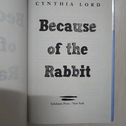 Sách Because of the rabbit của Cynthia Lord mới 90% 508787