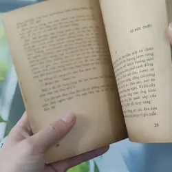 [MIỄN PHÍ BỌC SÁCH] [XƯA] [HIẾM] Thành Phố Tương Lai - Ký  (1978) - Thu Bồn - Tô Đức Chiêu - Anh Ngọc - Khánh Vân 997842