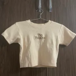 Áo Thun Croptop Nữ Cổ Tròn In Chữ The Famous Đơn Giản Dễ Phối Đồ 1021561