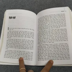 THÁNG NGÀY TÔI SỐNG VỚI NHỮNG NGƯỜI CỘNG SẢN 991035