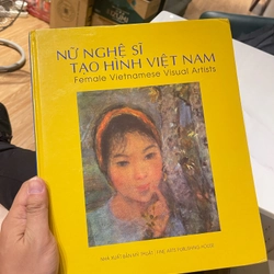 Nữ Nghệ Sĩ Tạo Hình Việt Nam