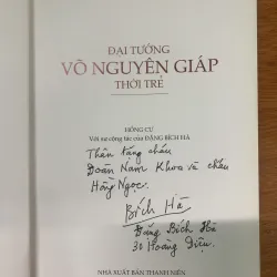 Đại tướng Võ Nguyên Giáp thời trẻ (có chữ ký của Vợ đại tướng Võ Tướng Võ Nguyên Giáp) 801115