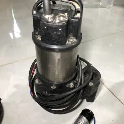 Máy bơm chìm Nhật ( 3 pha 220V )